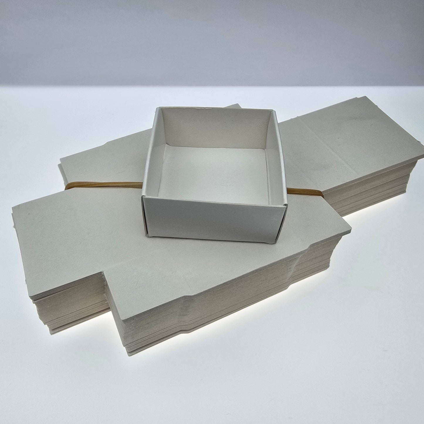 50 Stk. Faltschachteln für Mineralien, 40x40x20 mm, Karton offene Box Schachtel