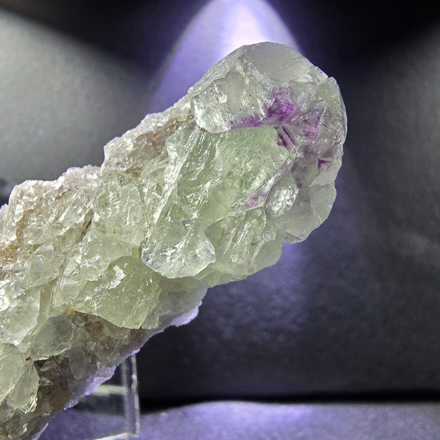 Seltene Zonare Fluorit XX Würfel Stufe grün lila 56*24*11mm aus Okorusu, Namibia