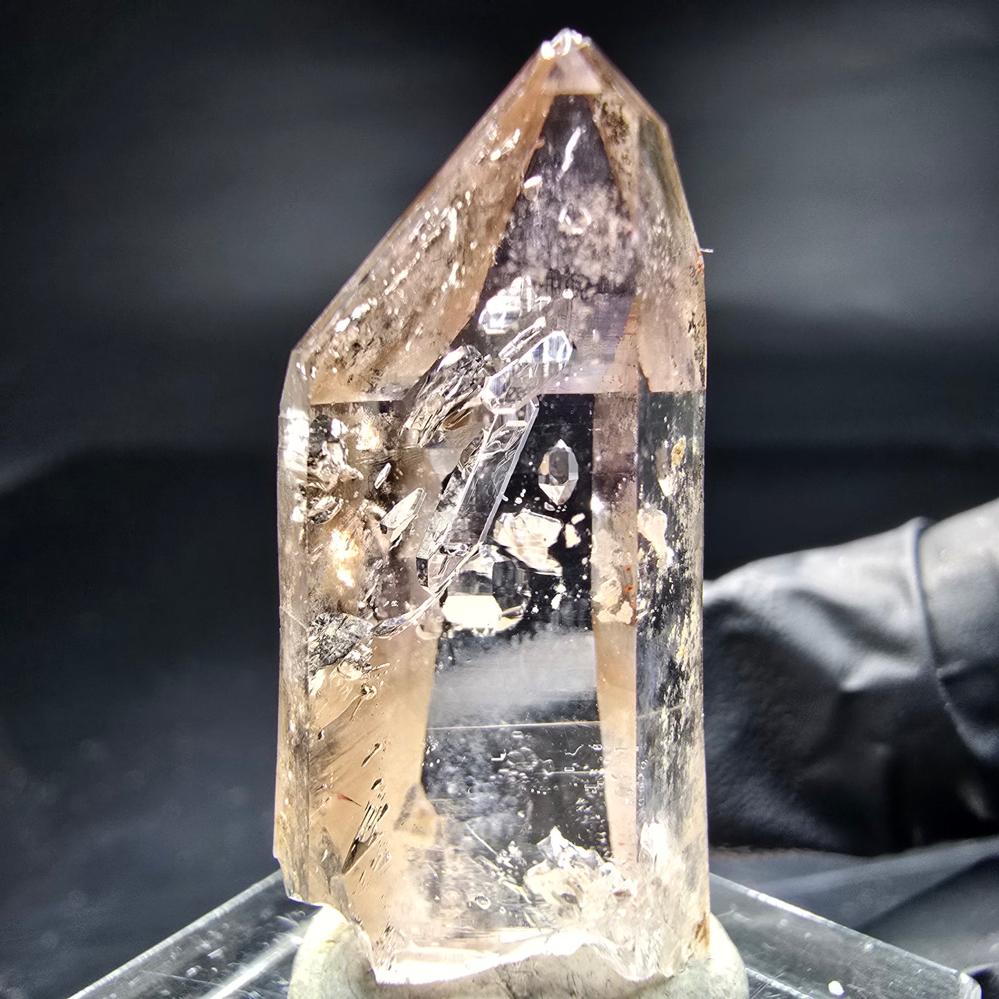 Quartz fumé fantôme clair, pointe de sceptre Goboboseb namibie, Collection 34x15x14mm