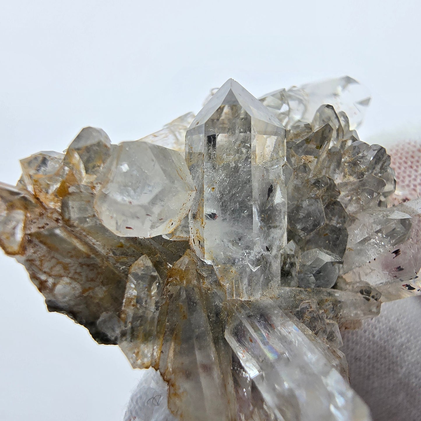 Spécimen rare de quartz fantôme Harlequin, mine Streep, Goboboseb, Namibie, 41 x 29 x 14 mm