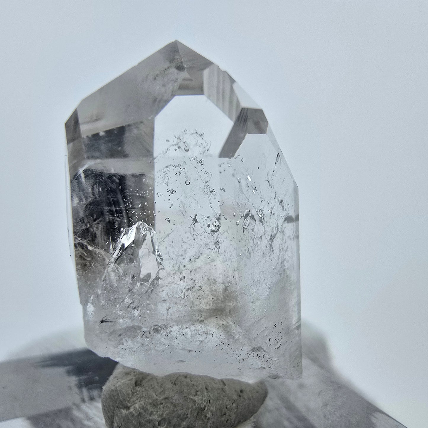 Enhydro Lemurian Phantom Quarz Spitze Streep Mine, Goboboseb, Namibia 27*17*14mm