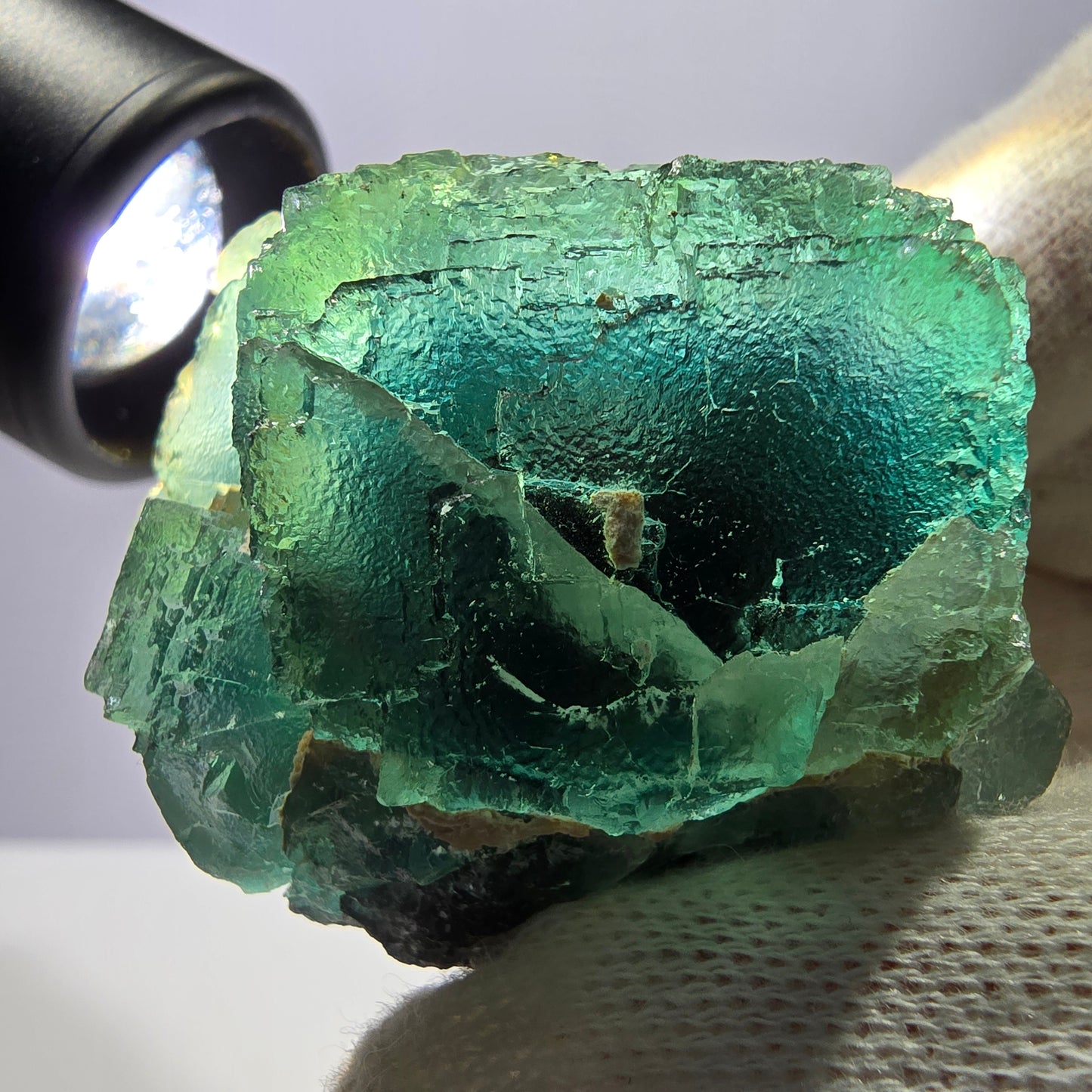 Rare spécimen de cube de fluorite fantôme, parqueté vert Okorusu, Namibie, 48 x 37 x 37 mm