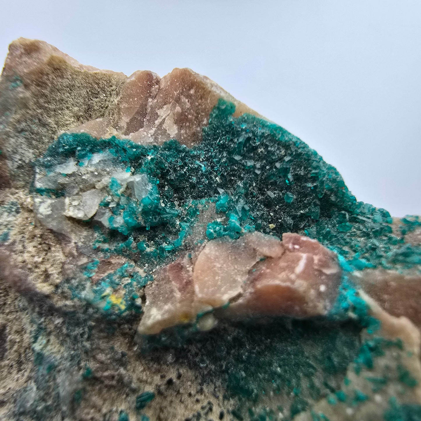 Seltene Dioptas auf Quarz Stufe Kaokoveld, Namibia 37*29*18mm Mineraliensammlung