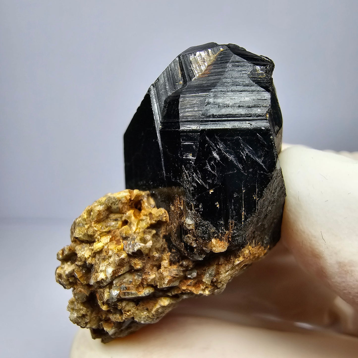 Schöner Schörl Turmalin Kristall glänzend Erongo, Namibia 38*25*31mm Sammlung