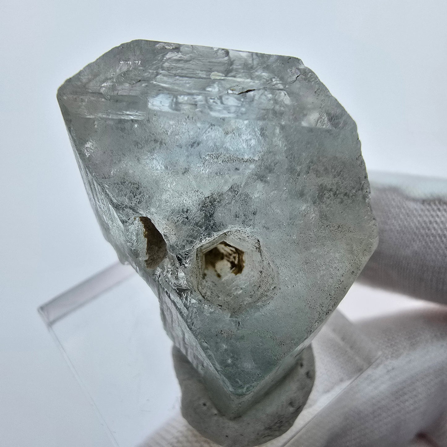 Cristal topaze X transparent, Spitzkoppe bleu blanc, Erongo, Namibie 37*26*19mm