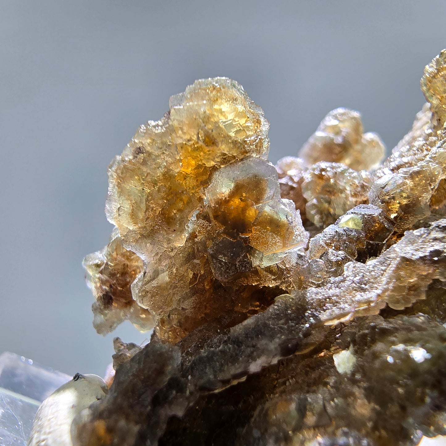 Phantom Fluorit Würfel grün braun, Muskovit Stufe Erongo, Namibia 50*31*23mm