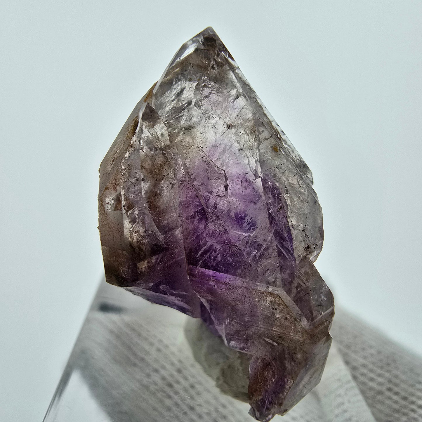 Phantom Amethyst Skelett Quarz Spitze Goboboseb, Namibia 33*18*17mm