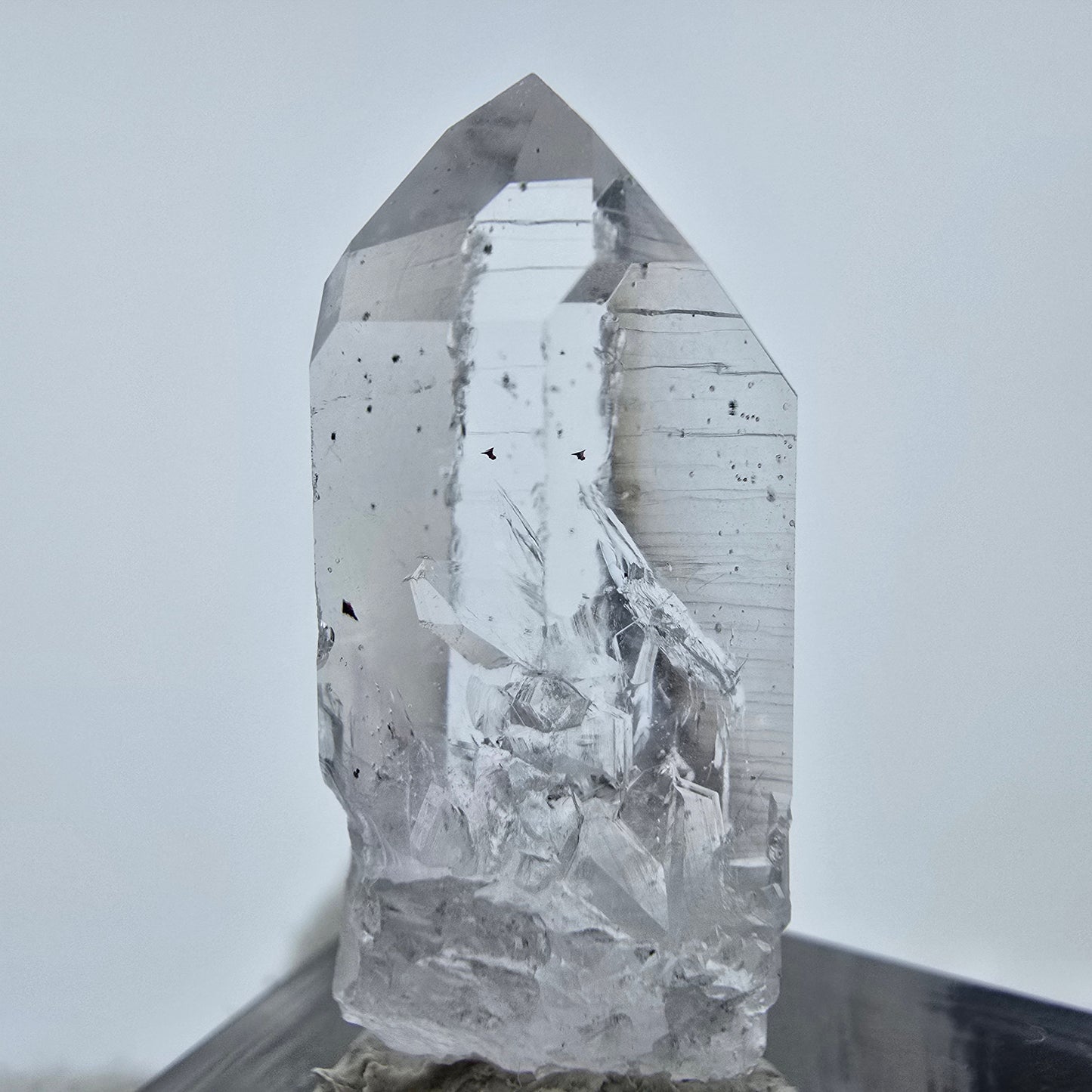 Cristal d'améthyste hématite fantôme Streep Mine, Goboboseb, Namibie 31 x 12 x 11 mm