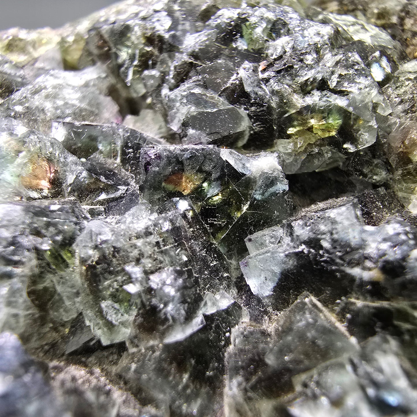 Schöne Phantom Fluorit Würfel Stufe grün braun Okorusu, Namibia 70*68*15mm