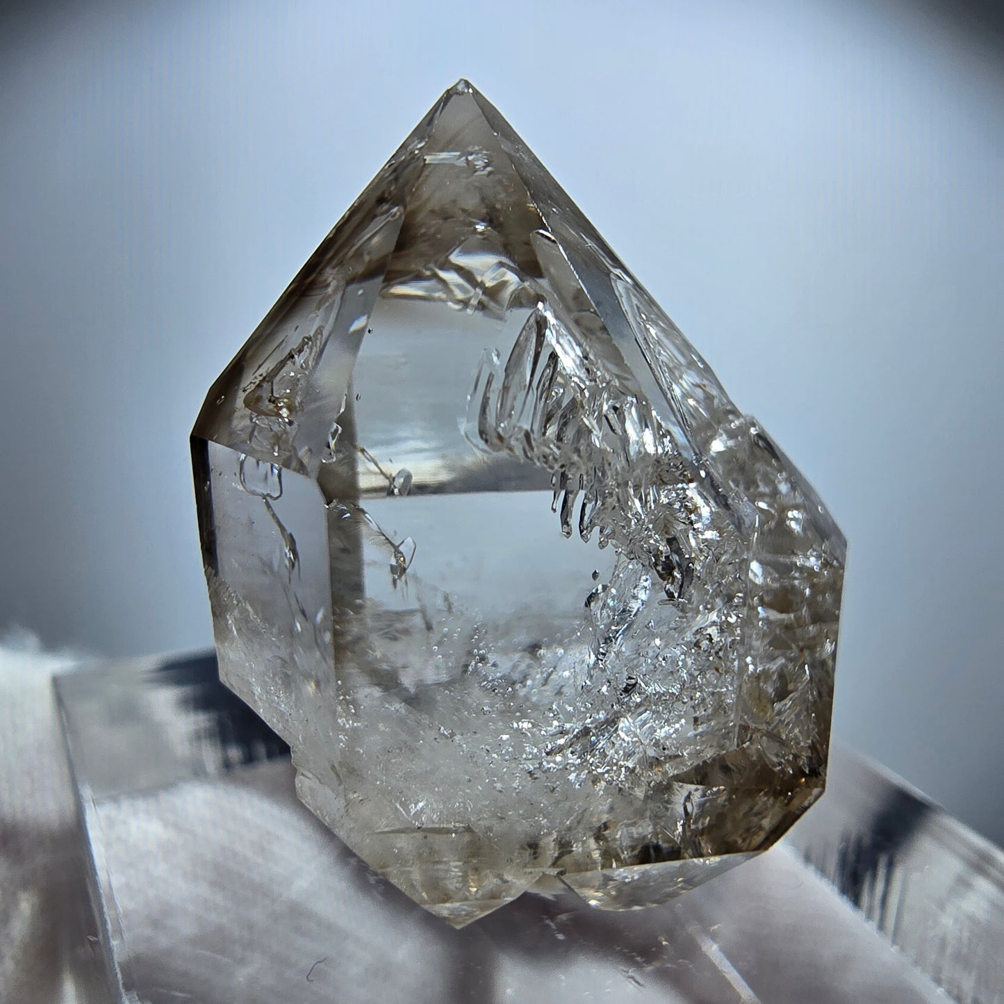 Enhydro Phantom Rauchquarz Fenster DT Zepter Goboboseb, Namibia 25*20*14mm