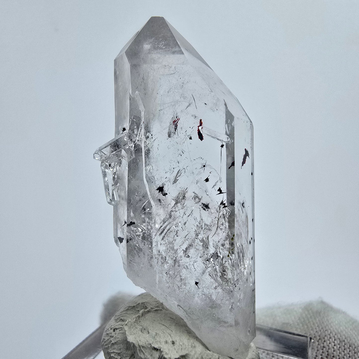 Cristal de quartz fantôme Harlequin Streep Mine Goboboseb Namibie 44*16*11mm