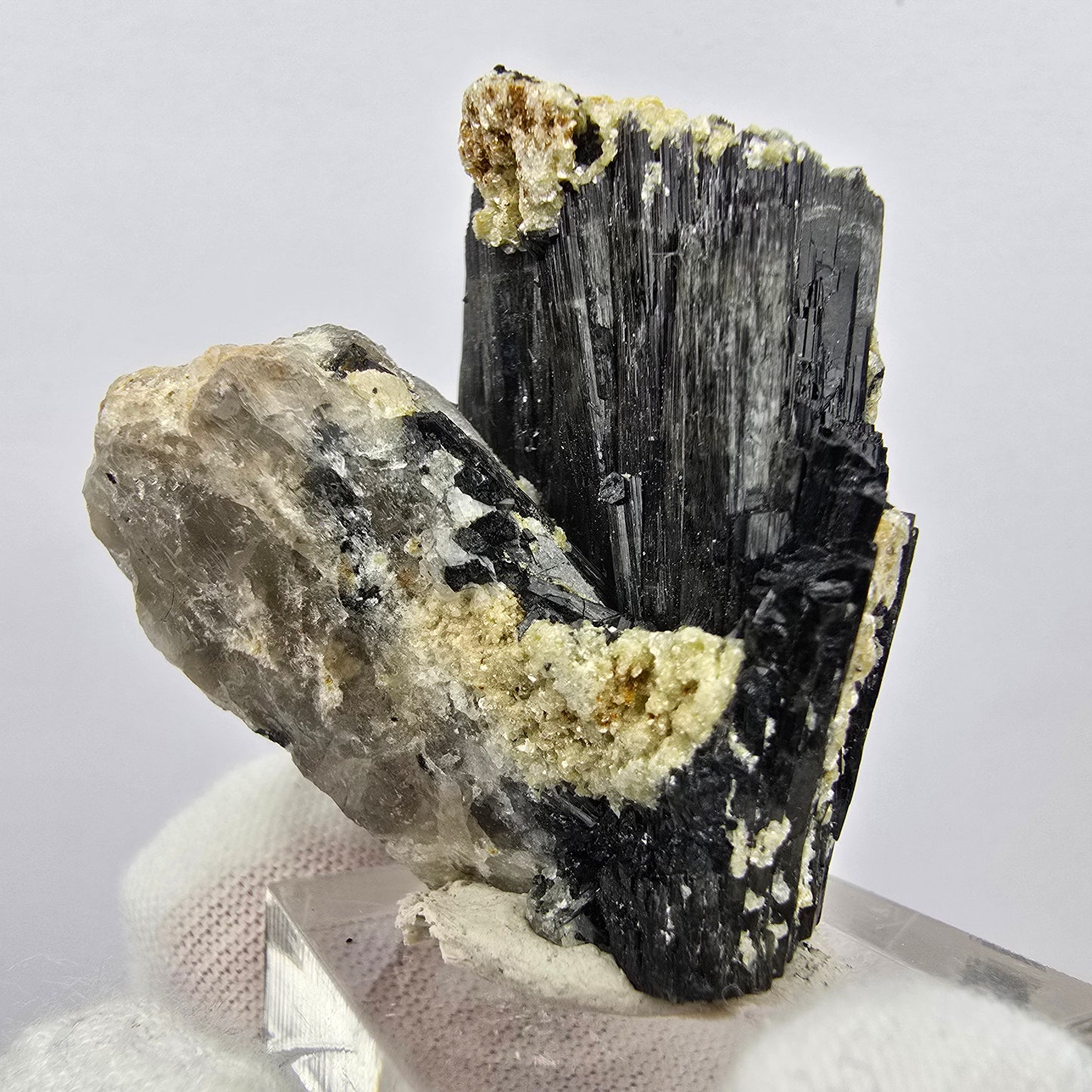 Seltene Schörl Turmalin, Rauchquarz Stufe Erongo, Namibia 42*34*30mm Sammlung