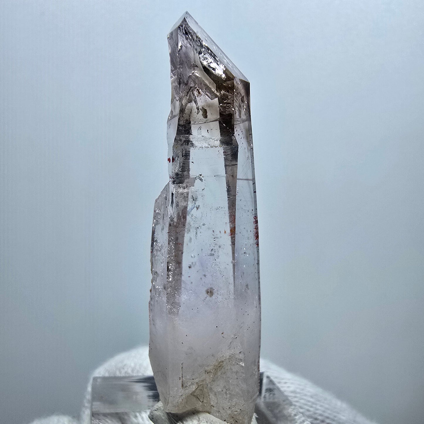 Klare Phantom Rauchquarz Zepter Spitze Goboboseb, Namibia 51*12*12mm
