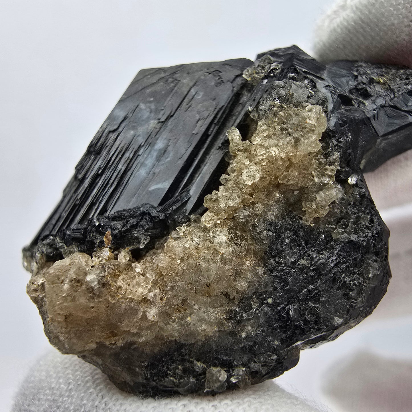 Symmetrische Schörl Turmalin, Rauchquarz Stufe Erongo, Namibia 39*32*21mm