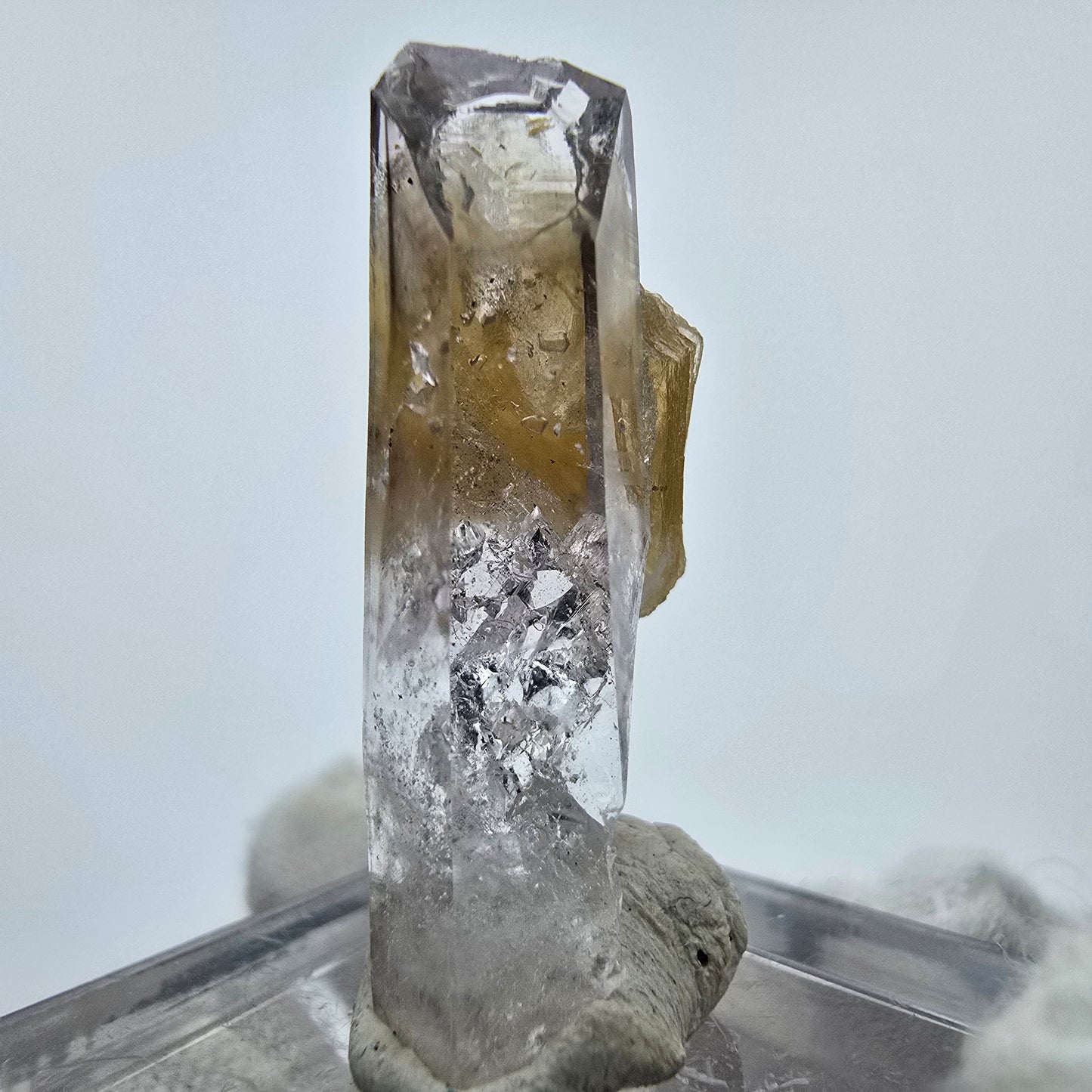 Phantom Amethyst Kristall mit Stilbit Goboboseb, Namibia 32*14*13mm Sammlung