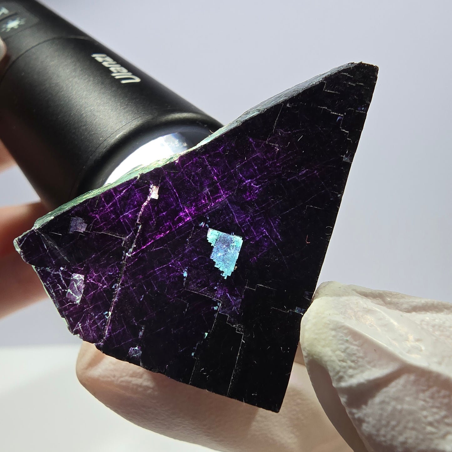 Spécimen de cube de fluorite fantôme vert violet zonal 11:11 Angel Pocket, Namibie 52*42*29mm