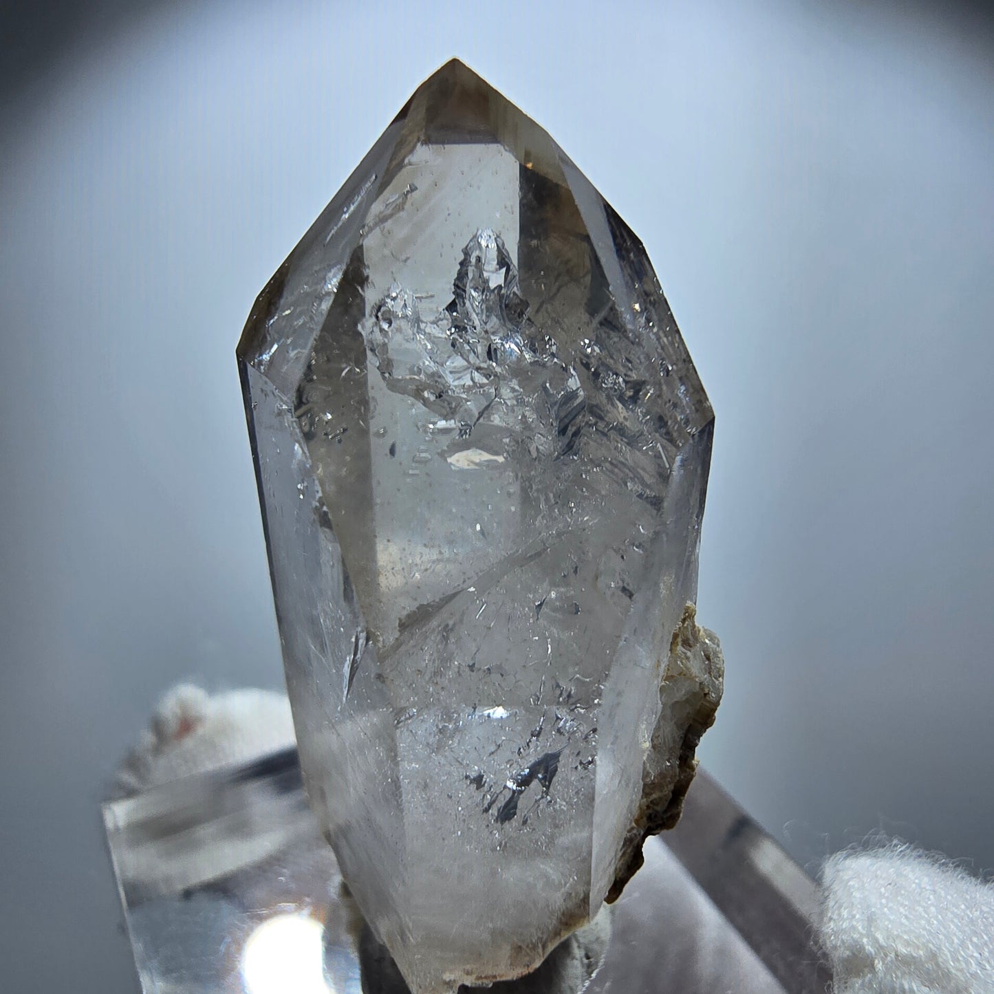Enhydro Phantom Rauchquarz Spitze, 1x Blase Goboboseb, Namibia 35*19*14mm