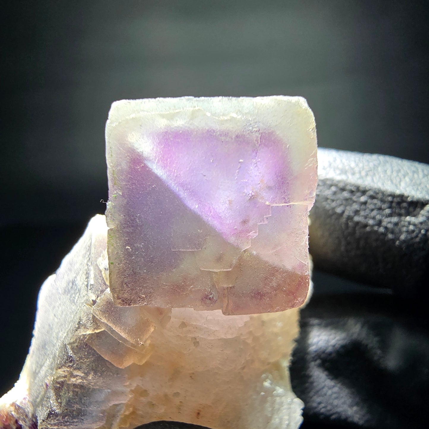 Phantom Fluorite Cube Tier Vert Violet Omehane, Namibie 41*31*31mm Collection