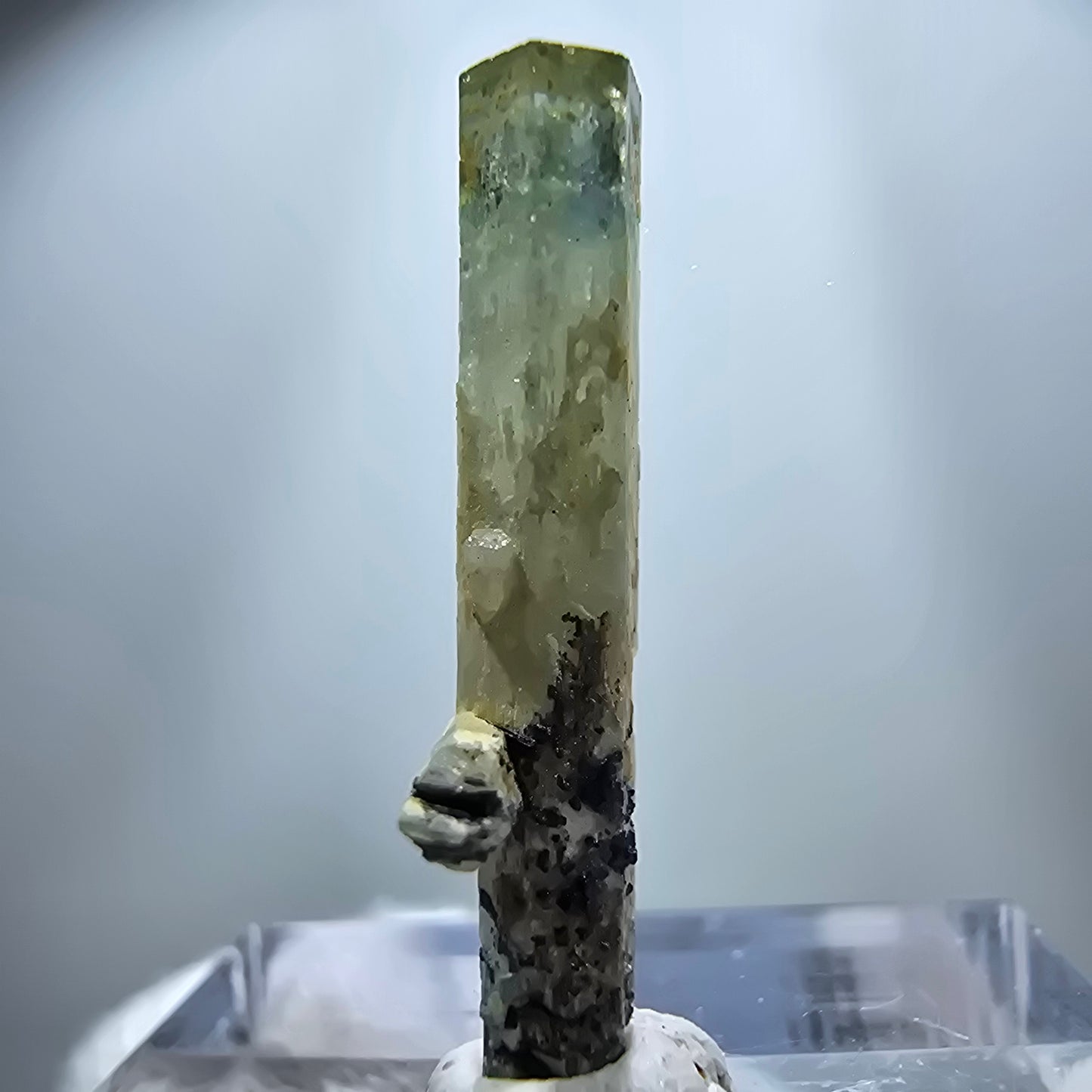 Cristal d'aigue-marine X rare, bleu Erongo, Namibie 26*8*4mm
