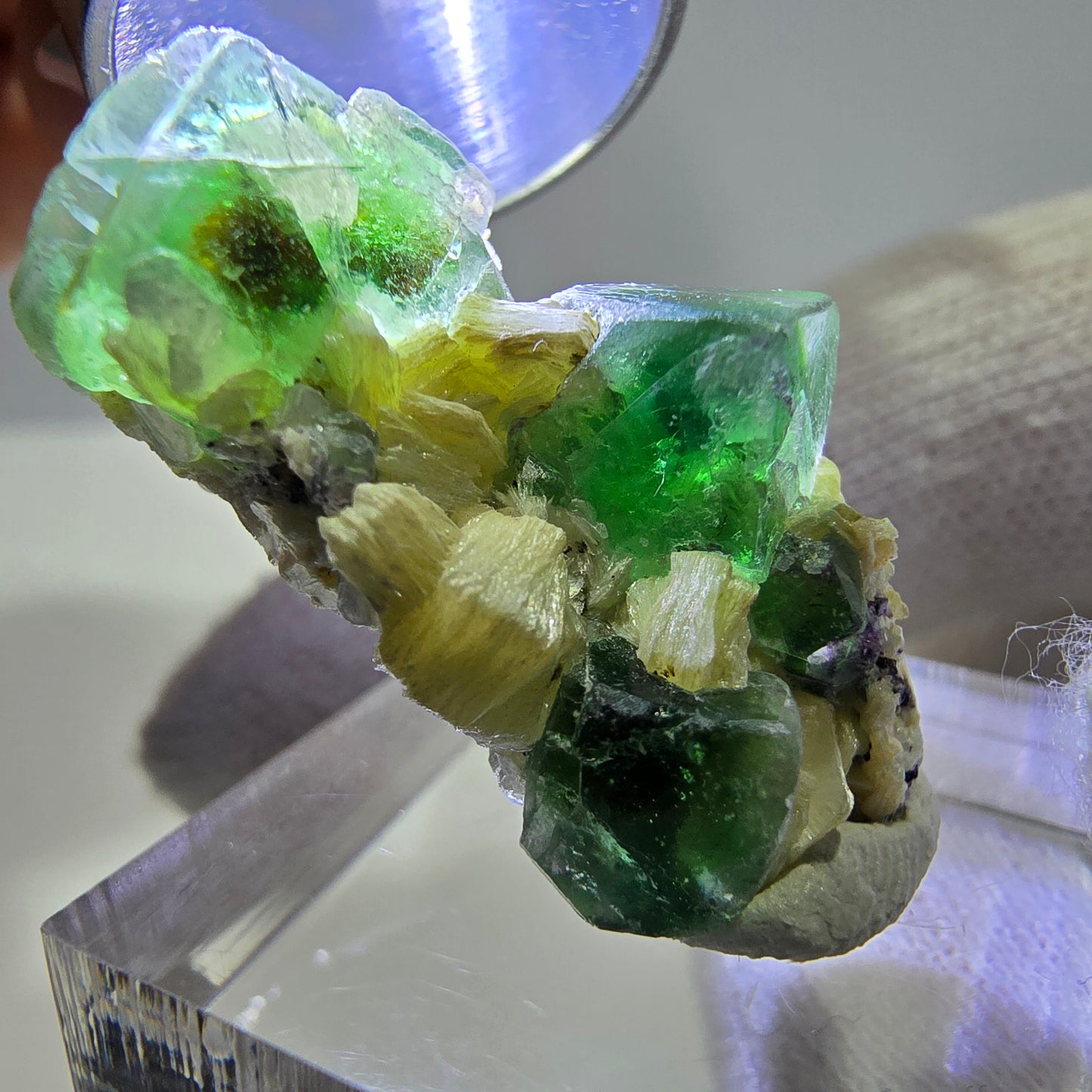 Phantom Fluorit Würfel Muskovit Schörl Turmalin Stufe Erongo, Namibia 30*16*15mm