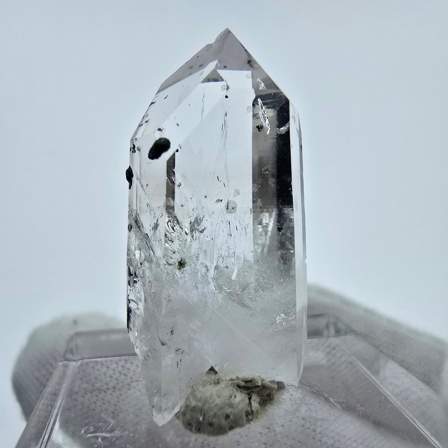 Klarer Phantom Hämatit Quarz Kristall Streep Mine, Goboboseb, Namibia 28*11*10mm
