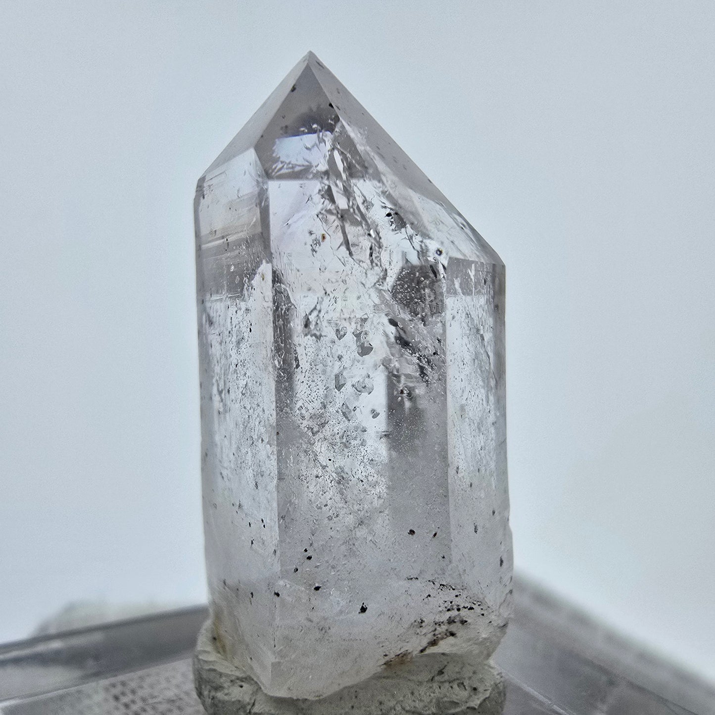 Enhydro Phantom Hämatit Quarz Kristall Streep Mine Goboboseb, Namibia 30*16*11mm