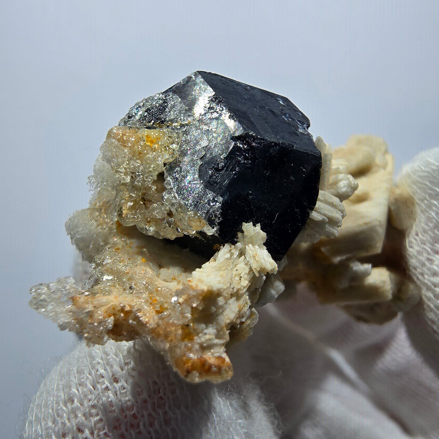 Seltene Schörl Turmalin, Hyalit, Orthoklas Stufe Erongo, Namibia 47*37*26mm