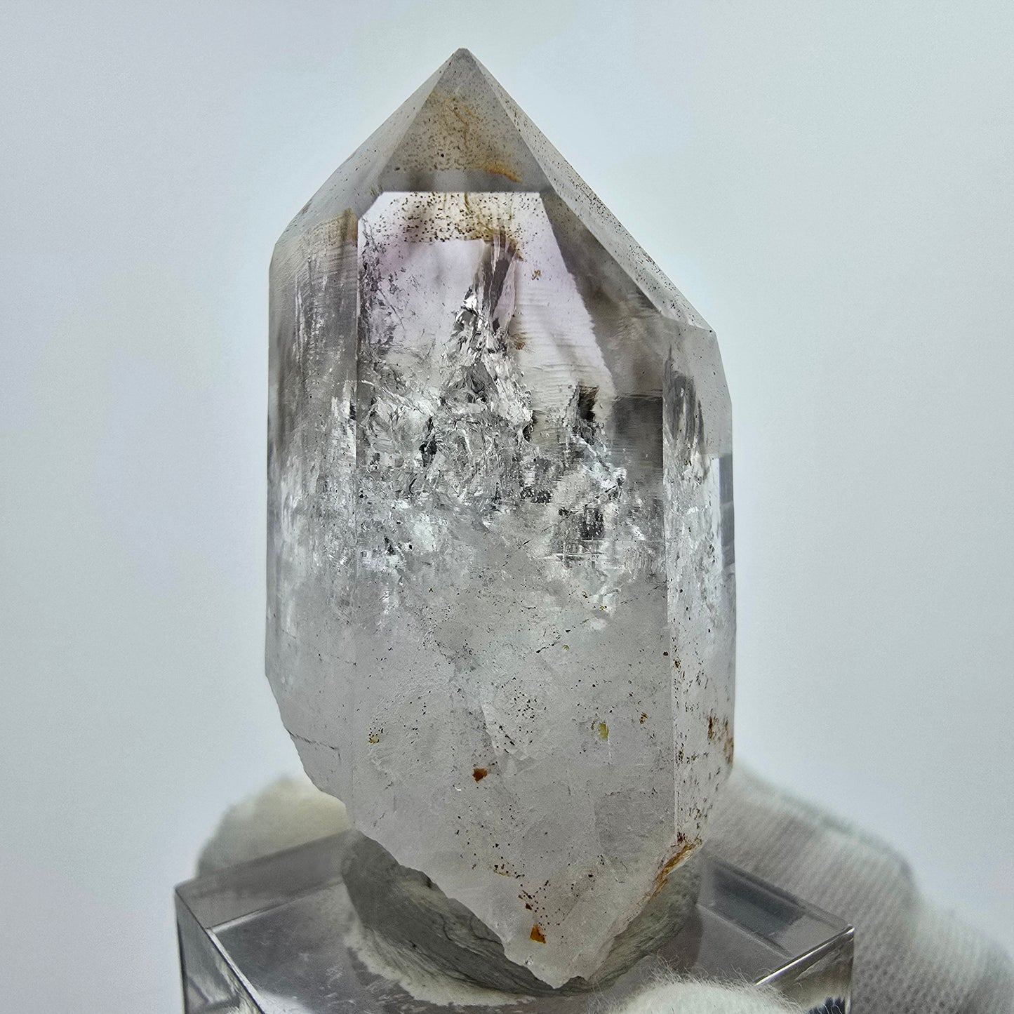 Enhydro Phantom Amethyst, 1x Blase Streep Mine Goboboseb Namibia 48*24*26mm