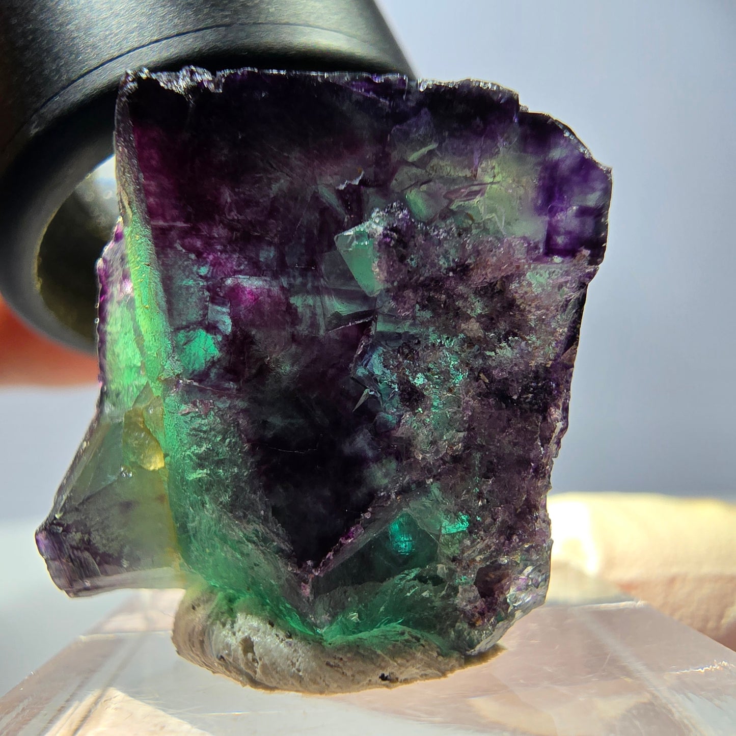 Spécimen de cube de fluorite fantôme, parqueté vert violet Okorusu, Namibie 31*22*16 mm