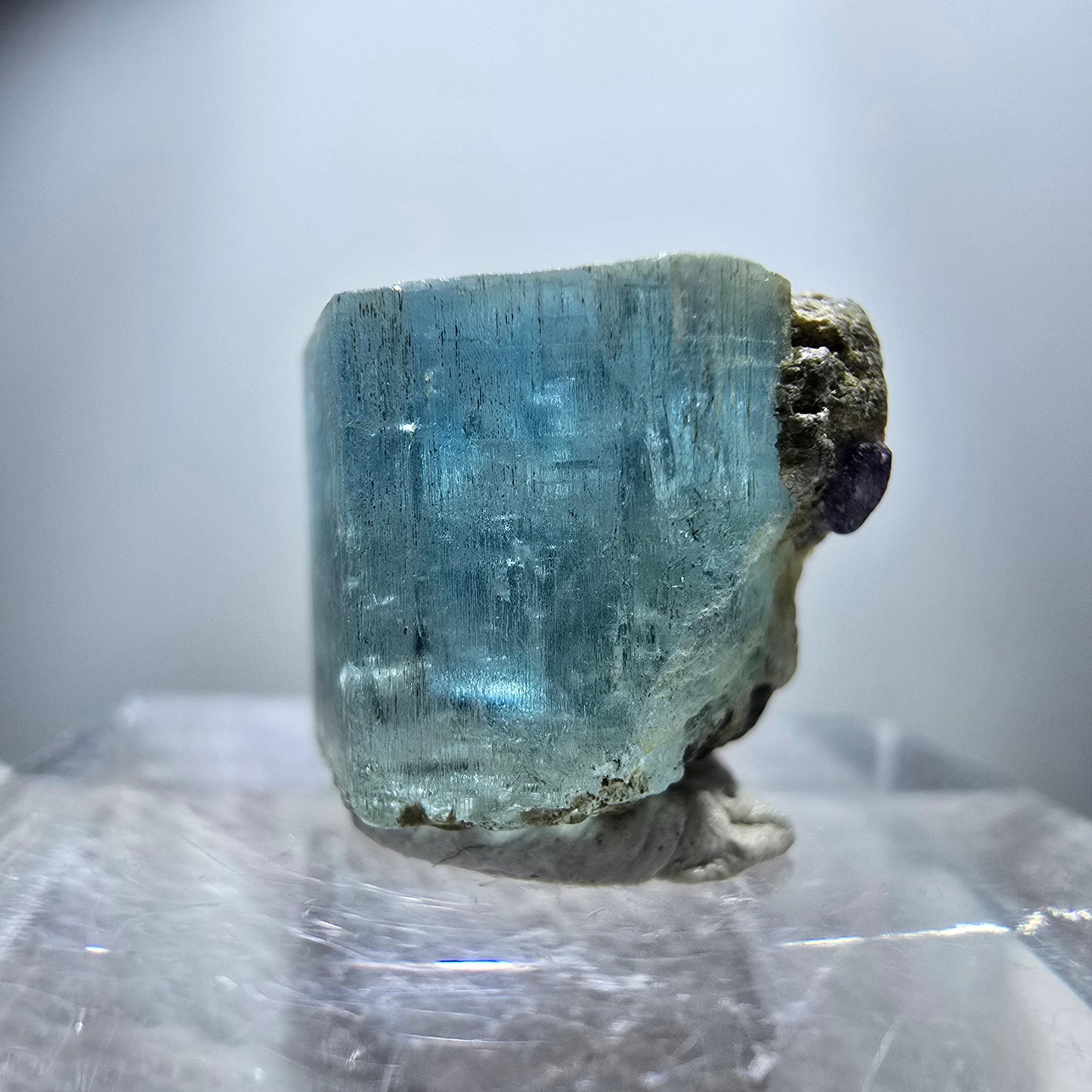 Seltener Aquamarin X mit Schörl Turmalin Erongo, Namibia 16*11*12mm