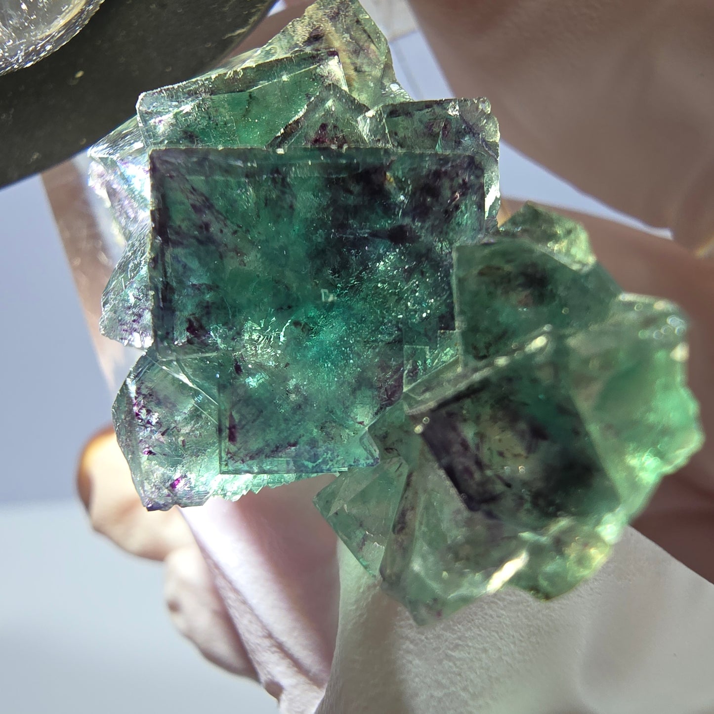 Spécimen de cube de fluorite fantôme, parqueté vert violet Okorusu, Namibie 37*22*13 mm
