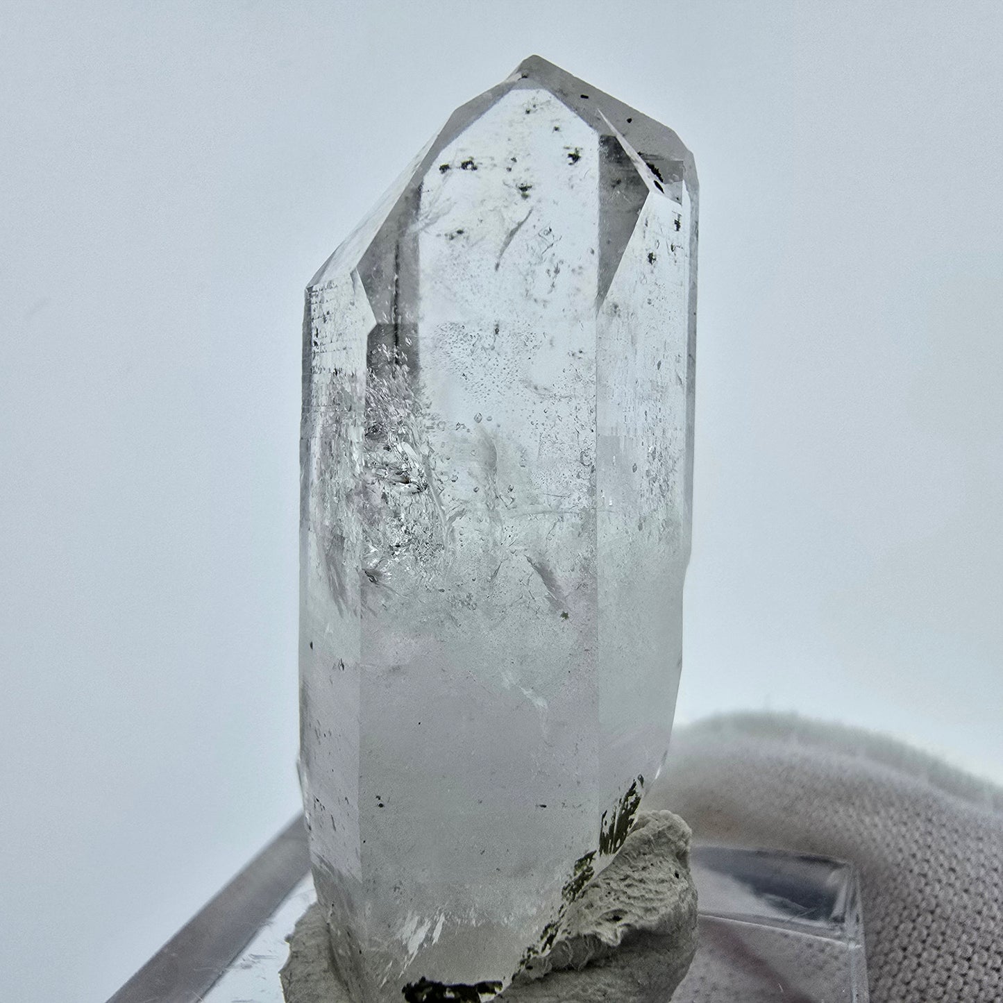 Phantom Hämatit Chlorit Quarz Kristall Streep Mine Goboboseb, Namibia 40*17*13mm