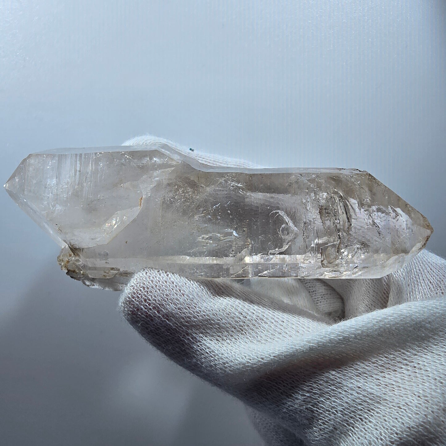 Sceptre DT en quartz fumé lémurien Enhydro, 2 gobos de poche Bubble Valentine. Namibie 97 x 33 x 20 mm