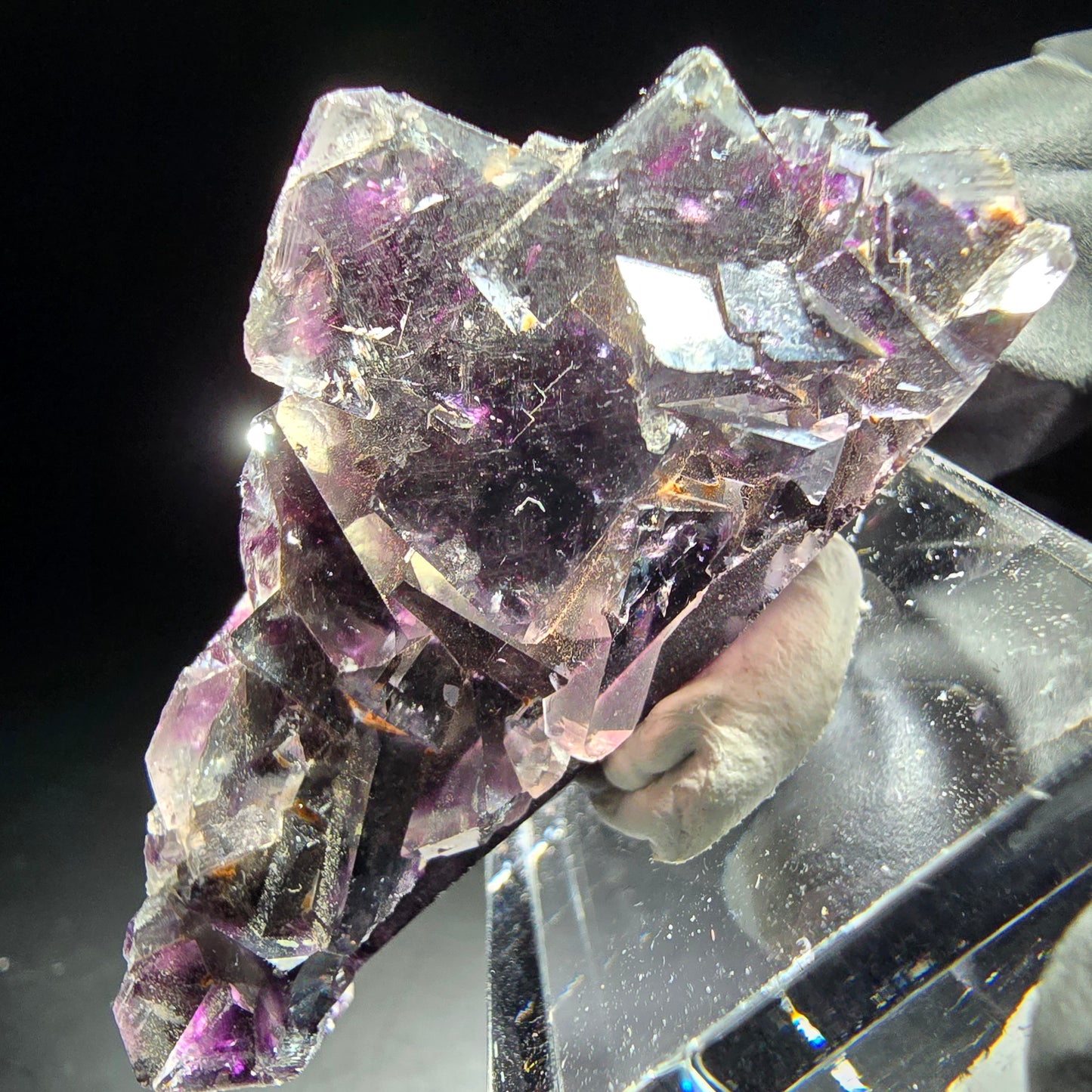 Stade de cube de fluorite fantôme violet Okorusu namibie 47*23*12mm collection minérale