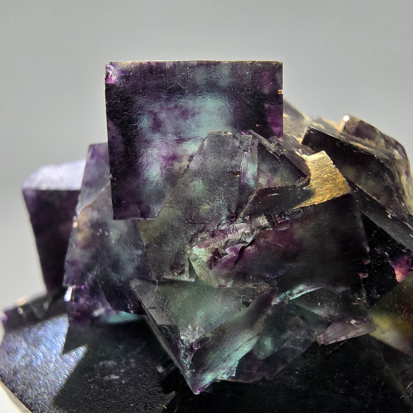 Seltene Phantom Fluorit Würfel Stufe lila grün gelb Okorusu, Namibia 55*46*33mm