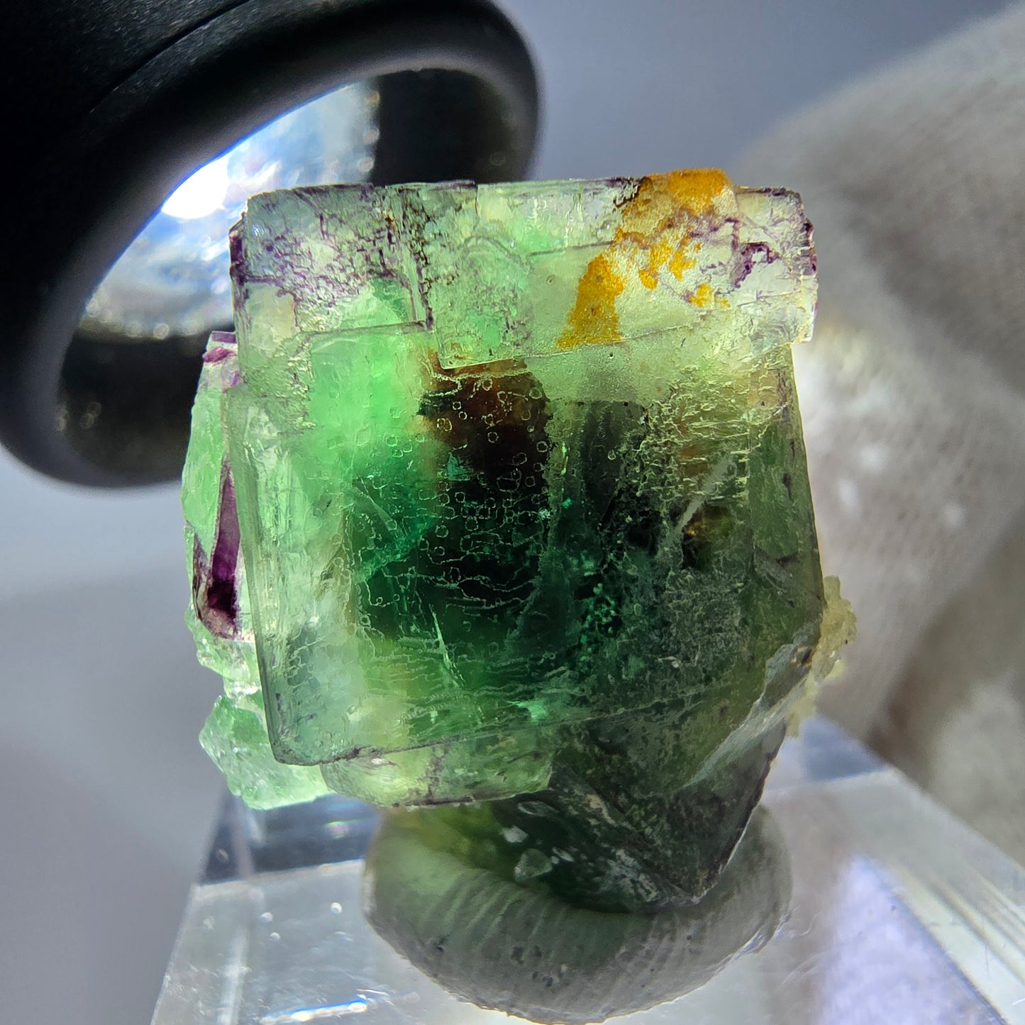Cube de fluorite fantôme zonal, spécimen de muscovite, Erongo, Namibie, 28 x 23 x 16 mm
