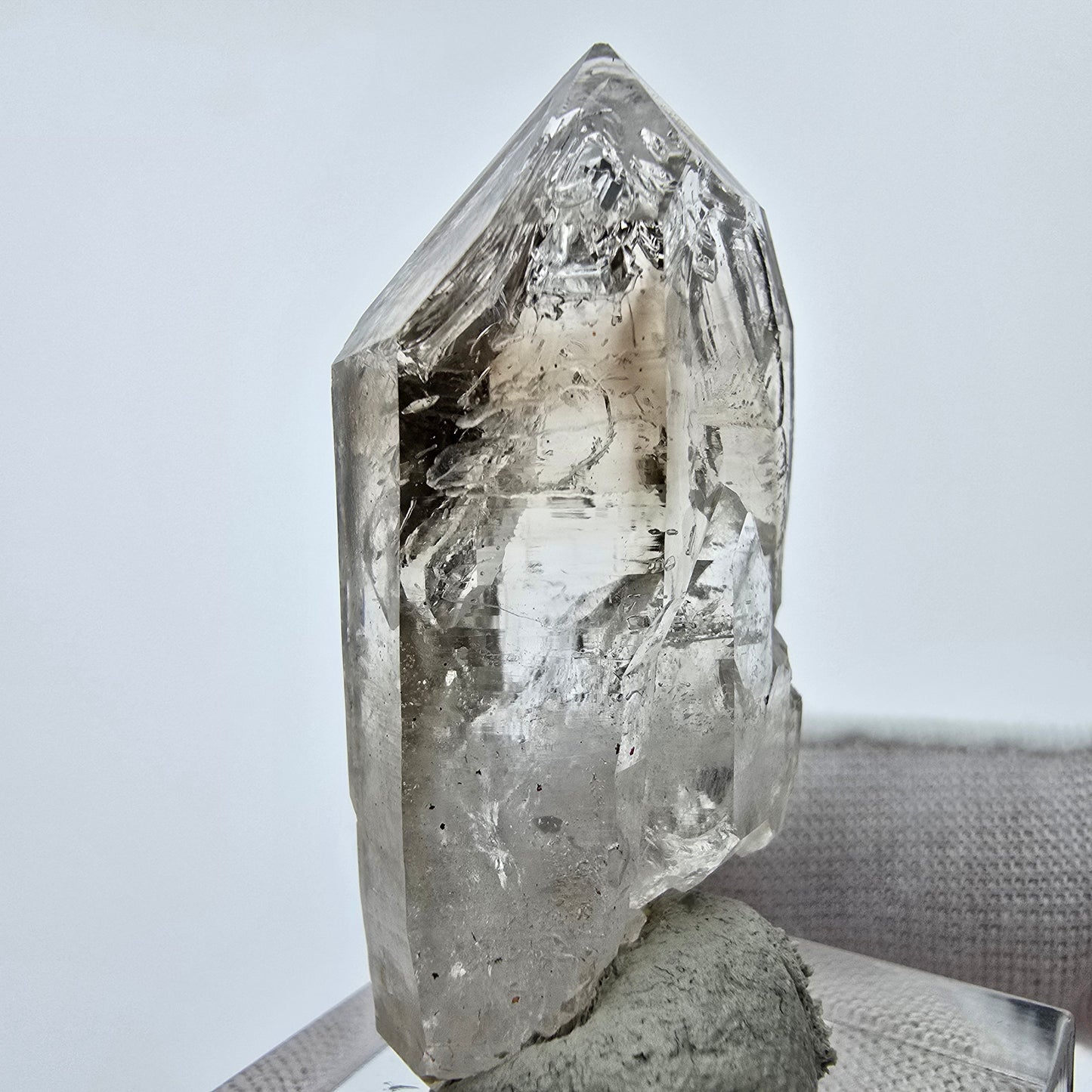 Enhydro Phantom Smoky Quartz Sceptre Tip 1x Bubble Goboboseb, Namibie 43*21*14mm