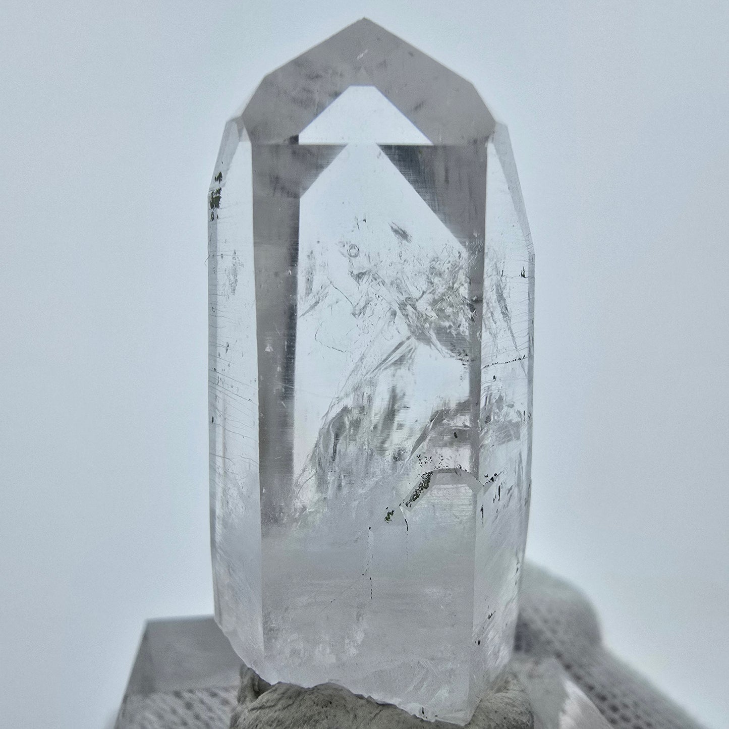 Enhydro Lemurian Phantom Quarz Spitze Streep Mine, Goboboseb, Namibia 40*16*16mm
