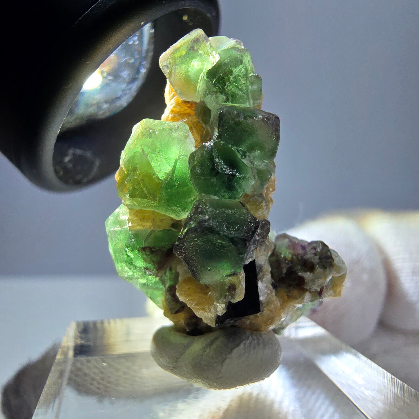 Cube de fluorite fantôme, spécimen de tourmaline scholle muscovite, Erongo, Namibie, 27 x 21 x 22 mm