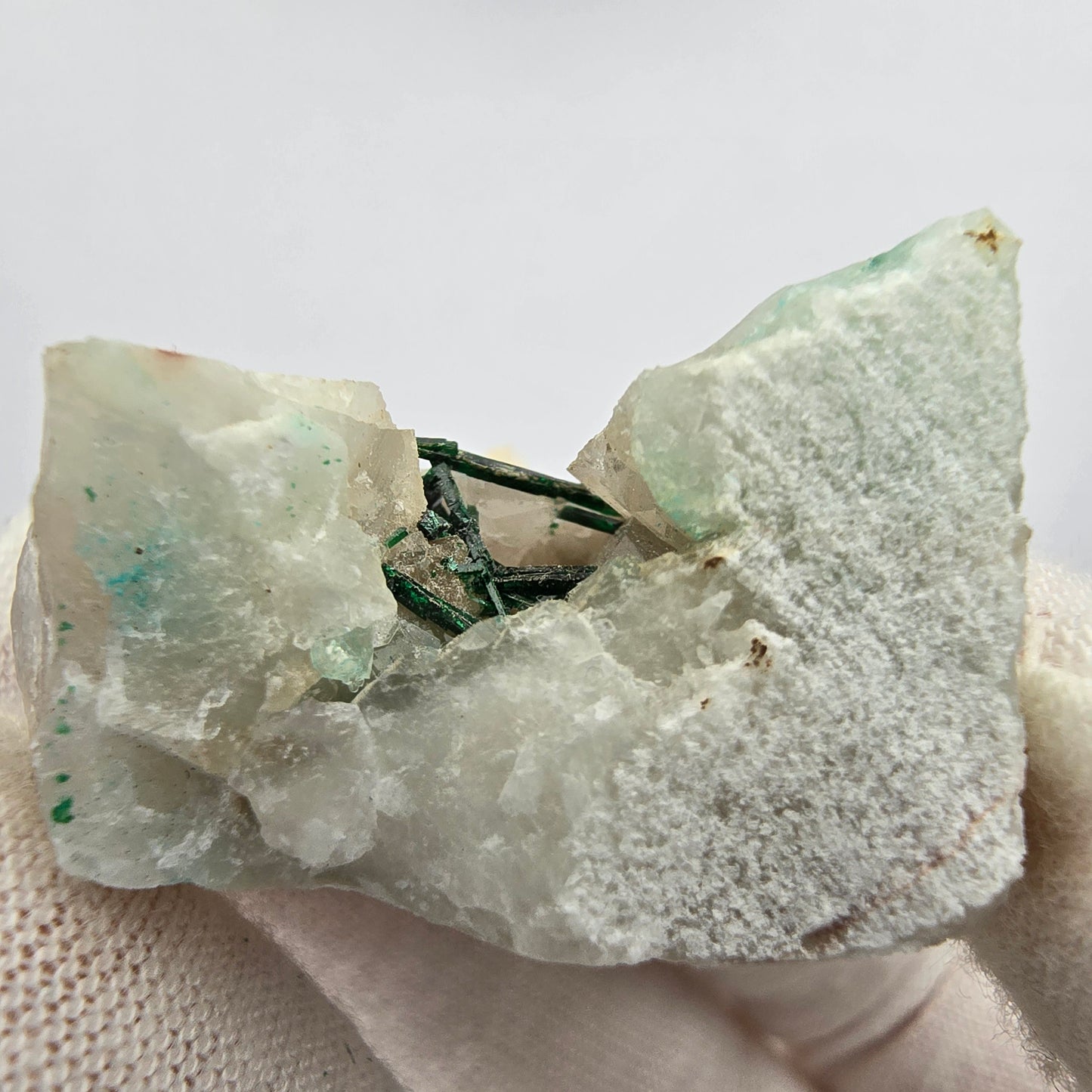 Rare Malachite XX sur Quartz Cluster Kaokoveld, Namibie 30*24*21mm Collection