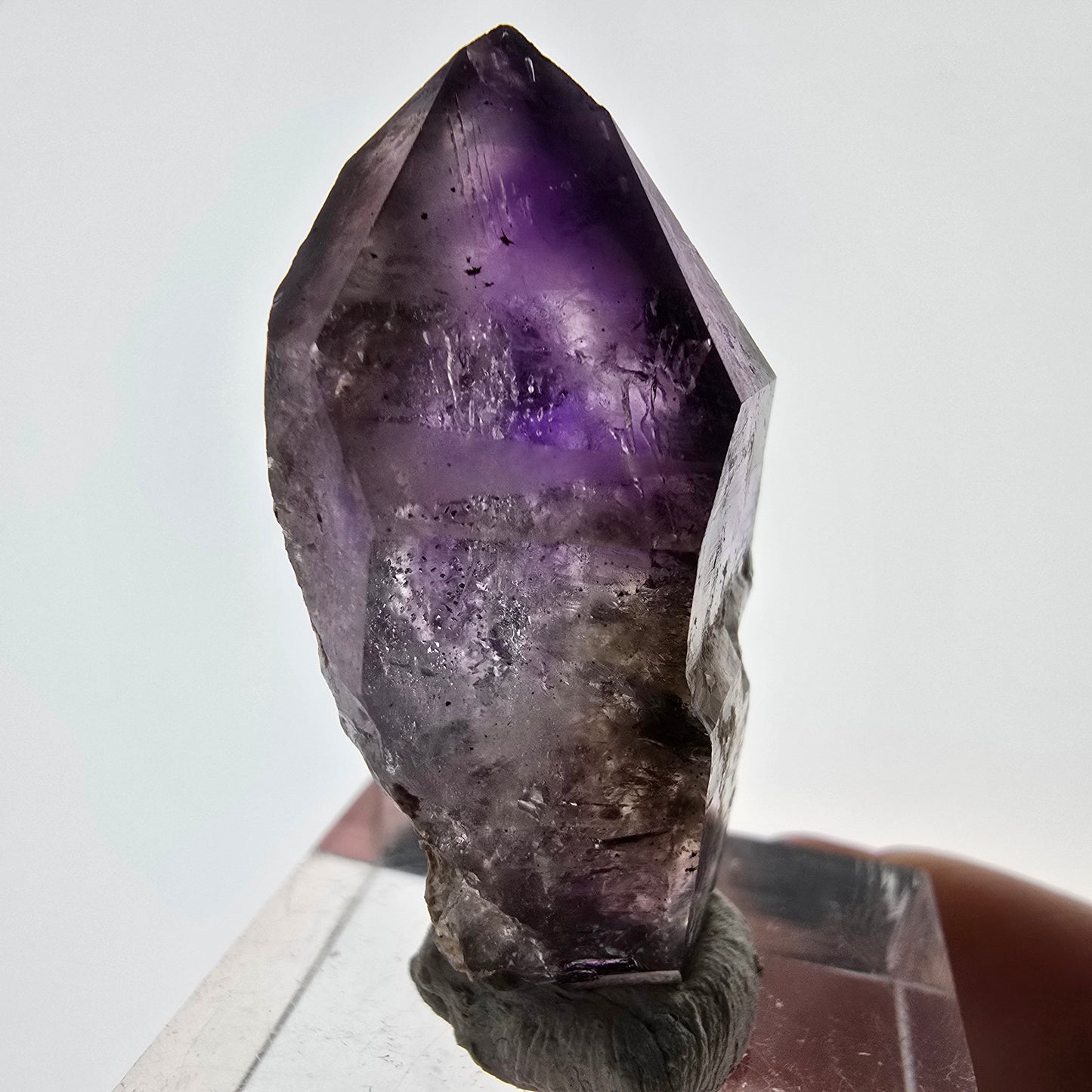 Améthyste fantôme rare DT Scepter Point Brandberg, Namibie 37 x 20 x 16 mm