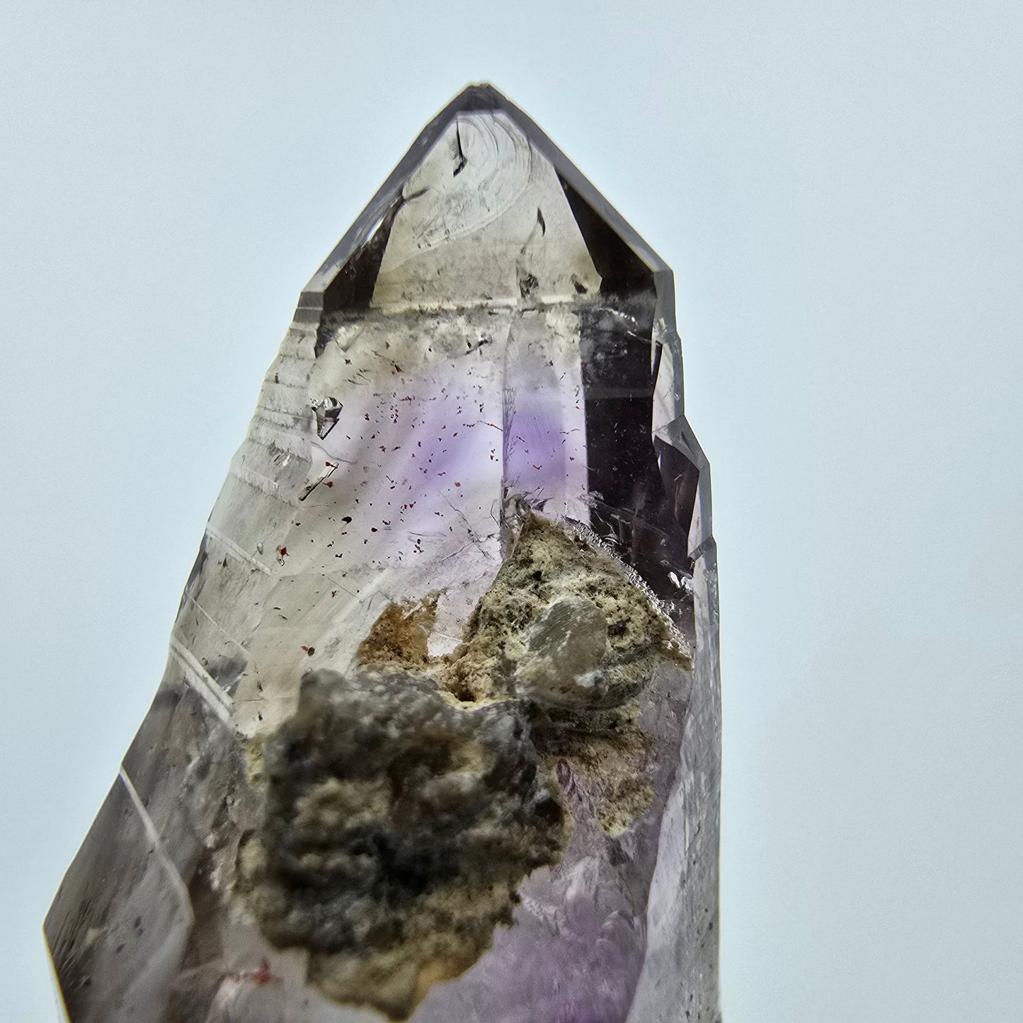 Enhydro Harlekin Amethyst DT Zepter, 1x Blase Goboboseb, Namibia 45*20*17mm