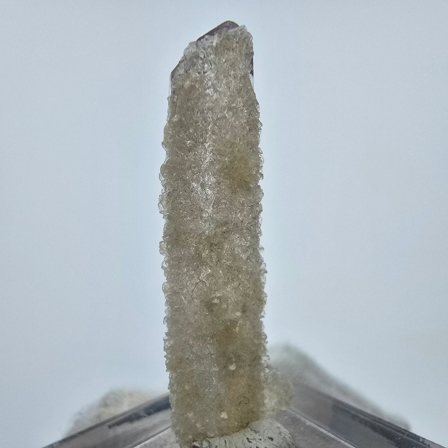Enhydro Phantom Amethyst mit Stilbit, 1x Blase Goboboseb, Namibia 36*14*8mm