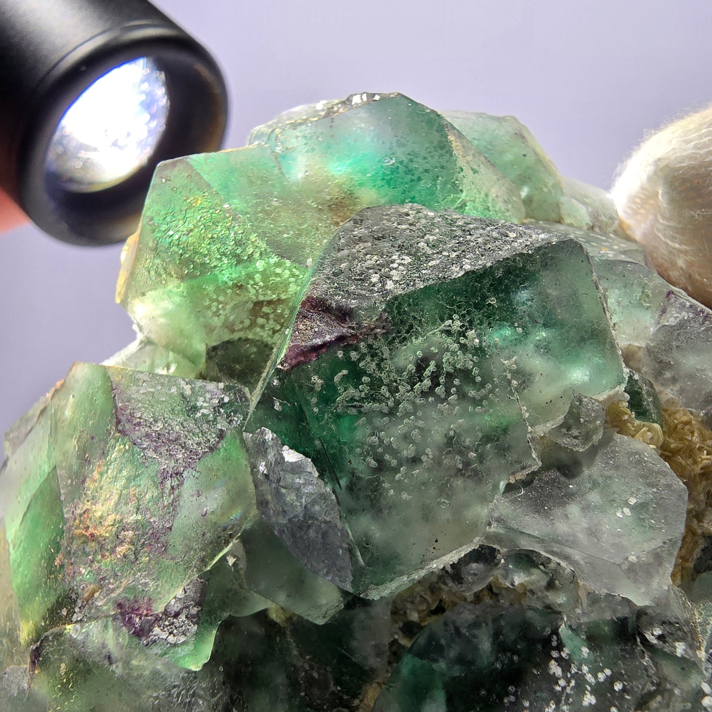 Fluorite fantôme Schörl Tourmaline Hyalite Muscovite Erongo Namibie 84*78*38mm