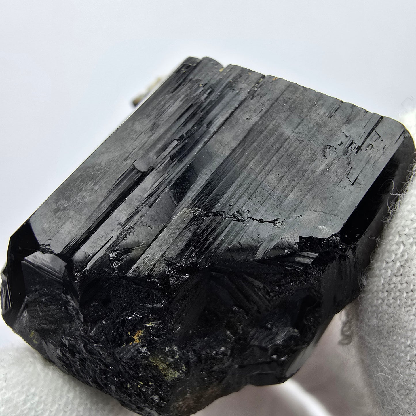 Symmetrische Schörl Turmalin, Rauchquarz Stufe Erongo, Namibia 40*34*27mm