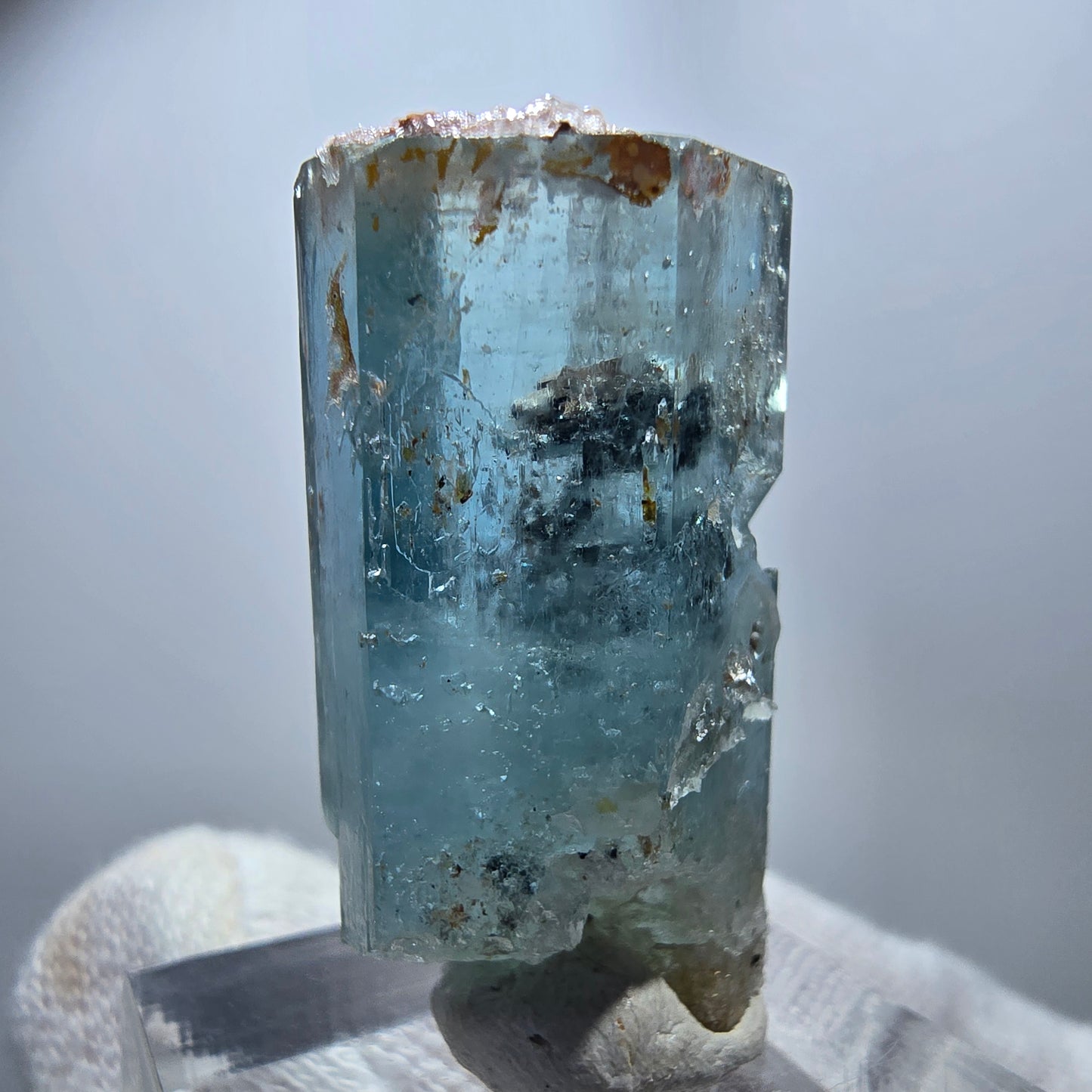 Seltener Aquamarin X mit Hyalit Erongo, Namibia 33*16*15mm
