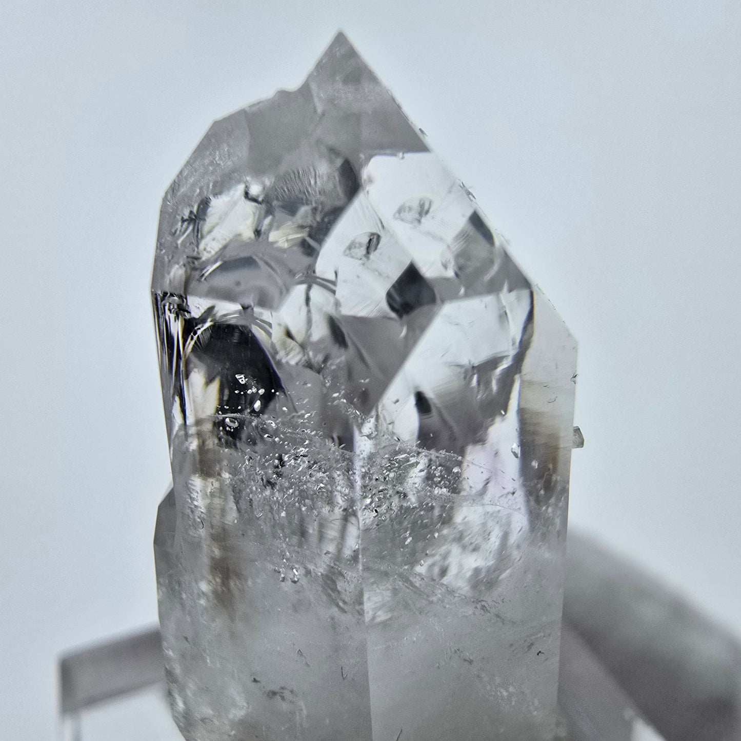 Klarer Phantom Rauchquarz mit Analcim Streep Mine Goboboseb Namibia 35*16*14mm