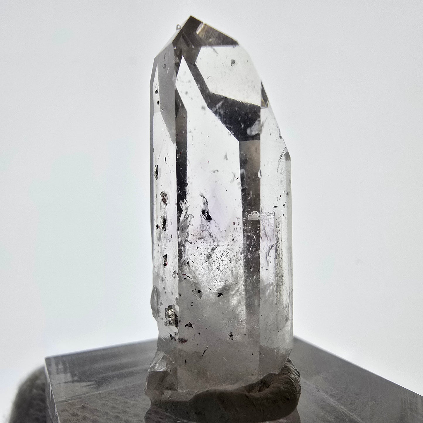 Mine d'améthyste Harlequin Phantom Point Streep, Goboboseb, Namibie, 33 x 16 x 12 mm