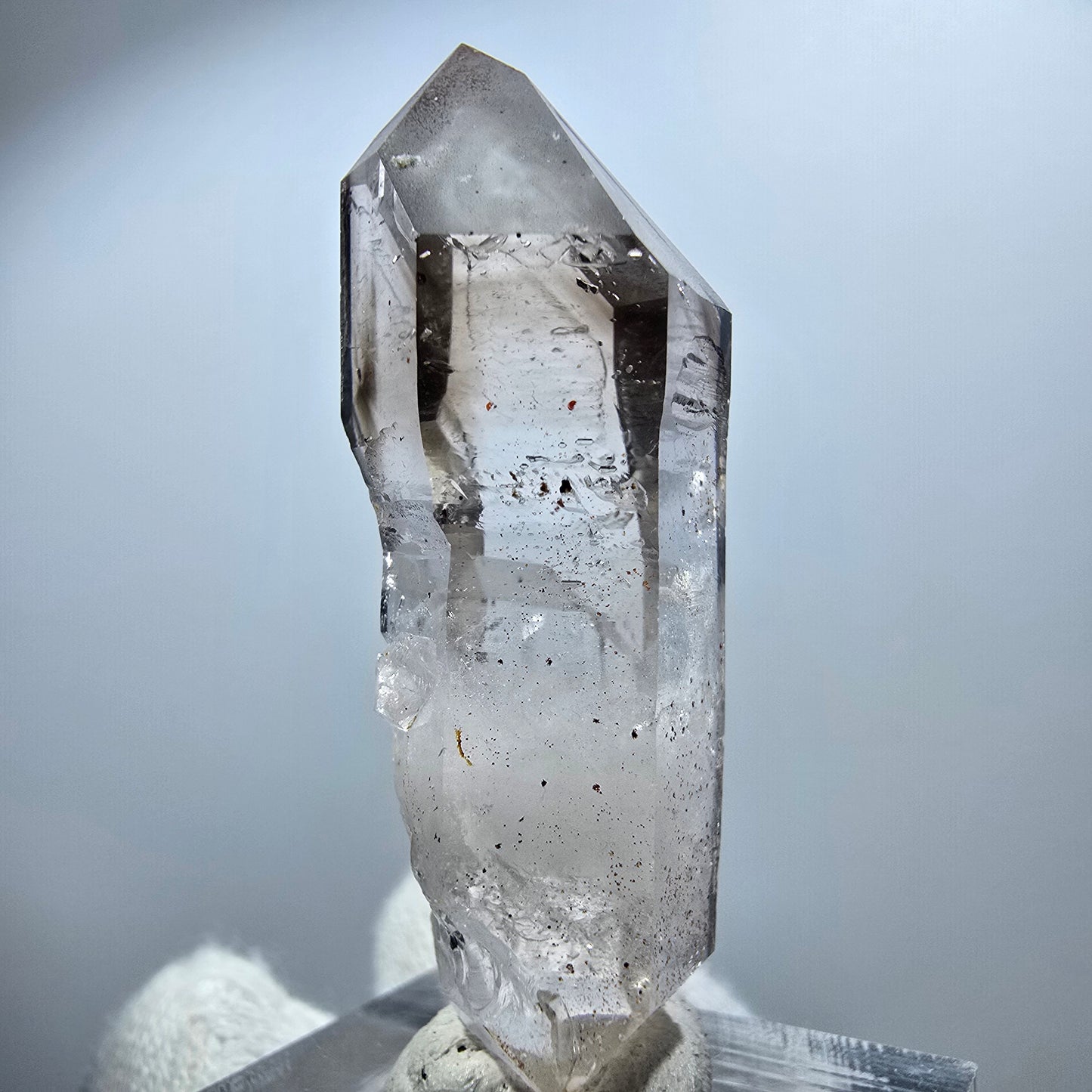 Sceptre Enhydro Phantom Smoky Quartz DT, 1x Bubble Goboboseb, Namibie 45*15*13mm