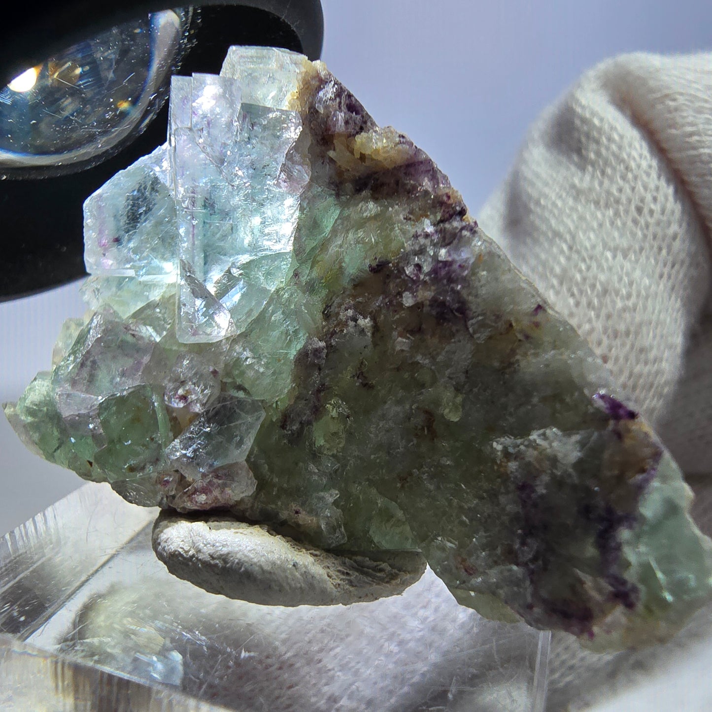 Spécimen rare de cube de fluorite fantôme zonal vert violet Okorusu, Namibie 41*27*9mm